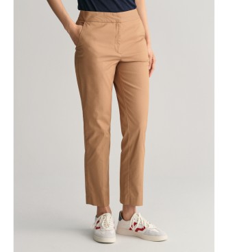 Gant para mujer. 4150237 Pantalón Slim Fit Cigarette marrón (42), Casual, Algodón — cómo elegir y combinar los pantalones de mujer y encontrarlos por foto