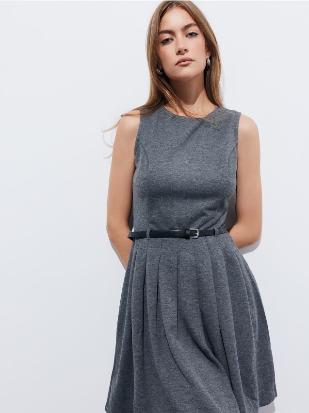 Mohito - Minikleid mit Gürtel - Grau — wie man einen Rechteck- oder H-Typ kleidet und optische Kurven schafft