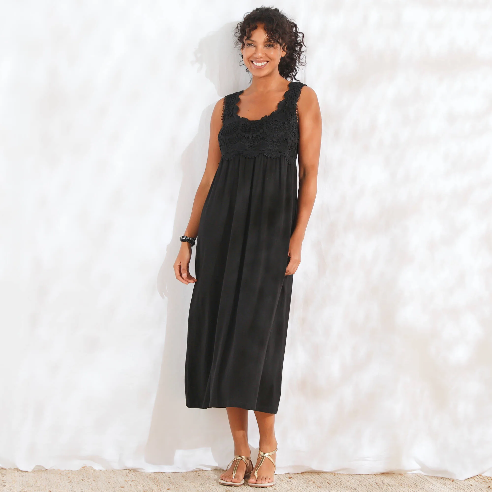 Robe à plastron macramé — alternative pour invitée de mariage