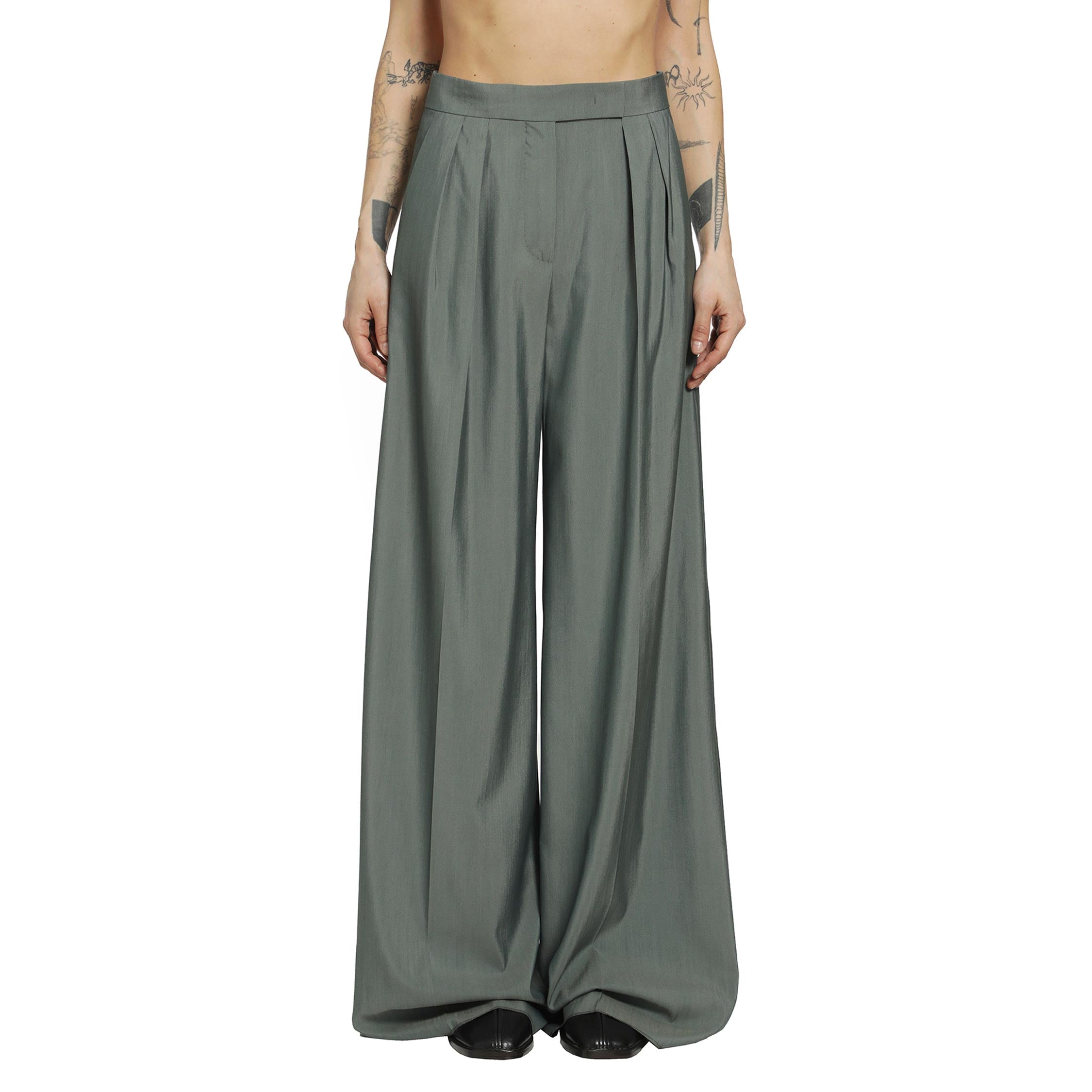 Wide Leg Wool and Silk Trousers — cómo elegir y encontrar el traje de mujer perfecto por foto